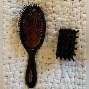 Mason Pearson Boar Bristle Hairbrush w original cleaning brush pre-owned as is